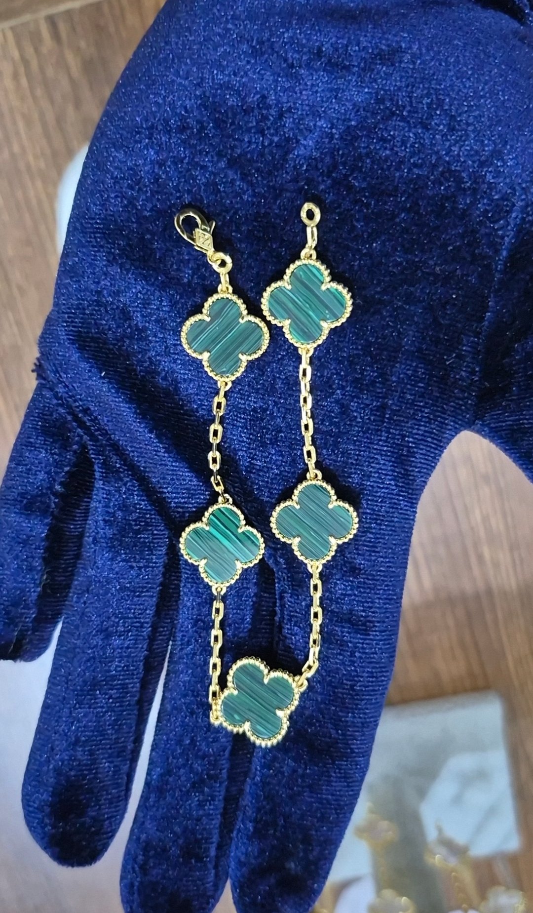 Vca bracelet